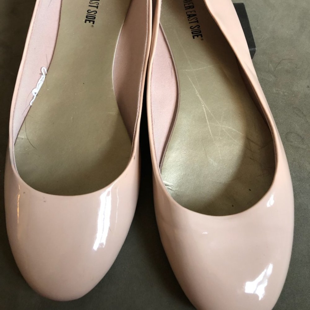 Lower East Side Brand Women's Size 12 Wide Flats